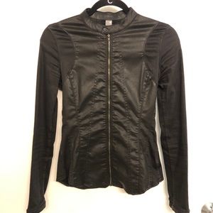 G-Star. Fitted flattering jacket.